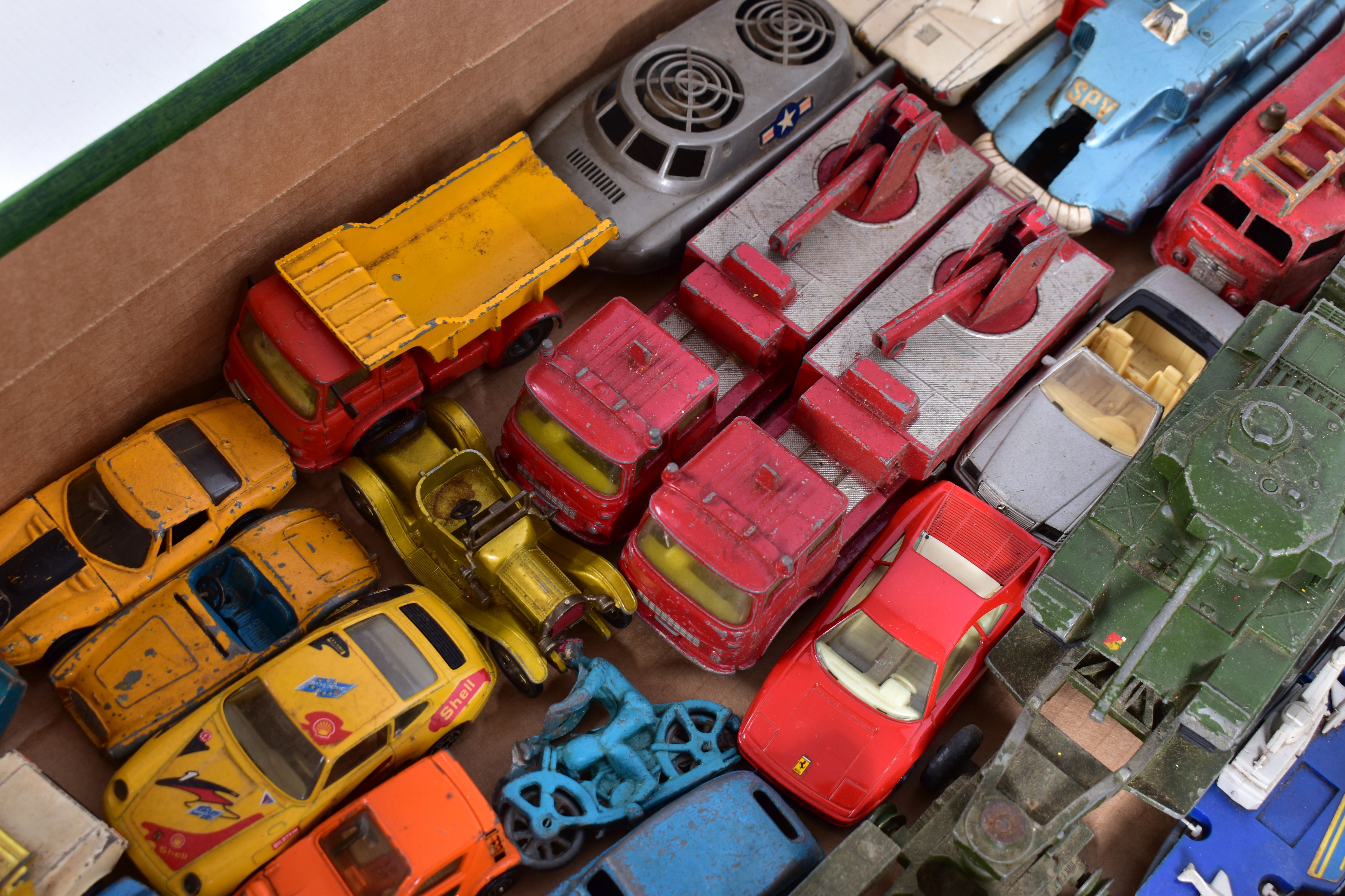 A QUANTITY OF UNBOXED AND ASSORTED PLAYWORN DIECAST VEHICLES, to include Corgi Toys Plymouth - Image 2 of 6