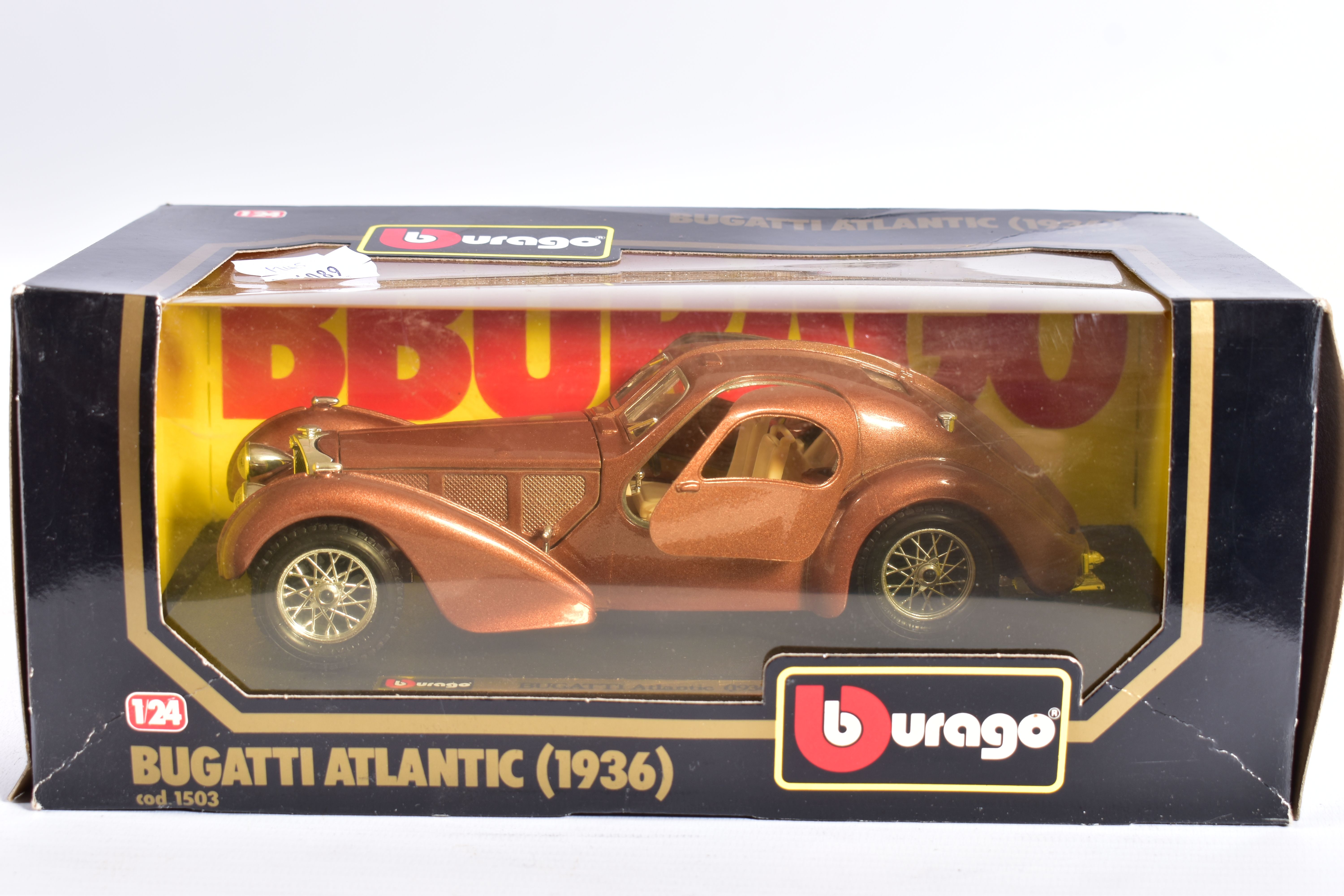 A QUANTITY OF BOXED BBURAGO 1:24 SCALE DIECAST CAR MODELS, mix of 1930's and 1940's sports cars - Image 17 of 18