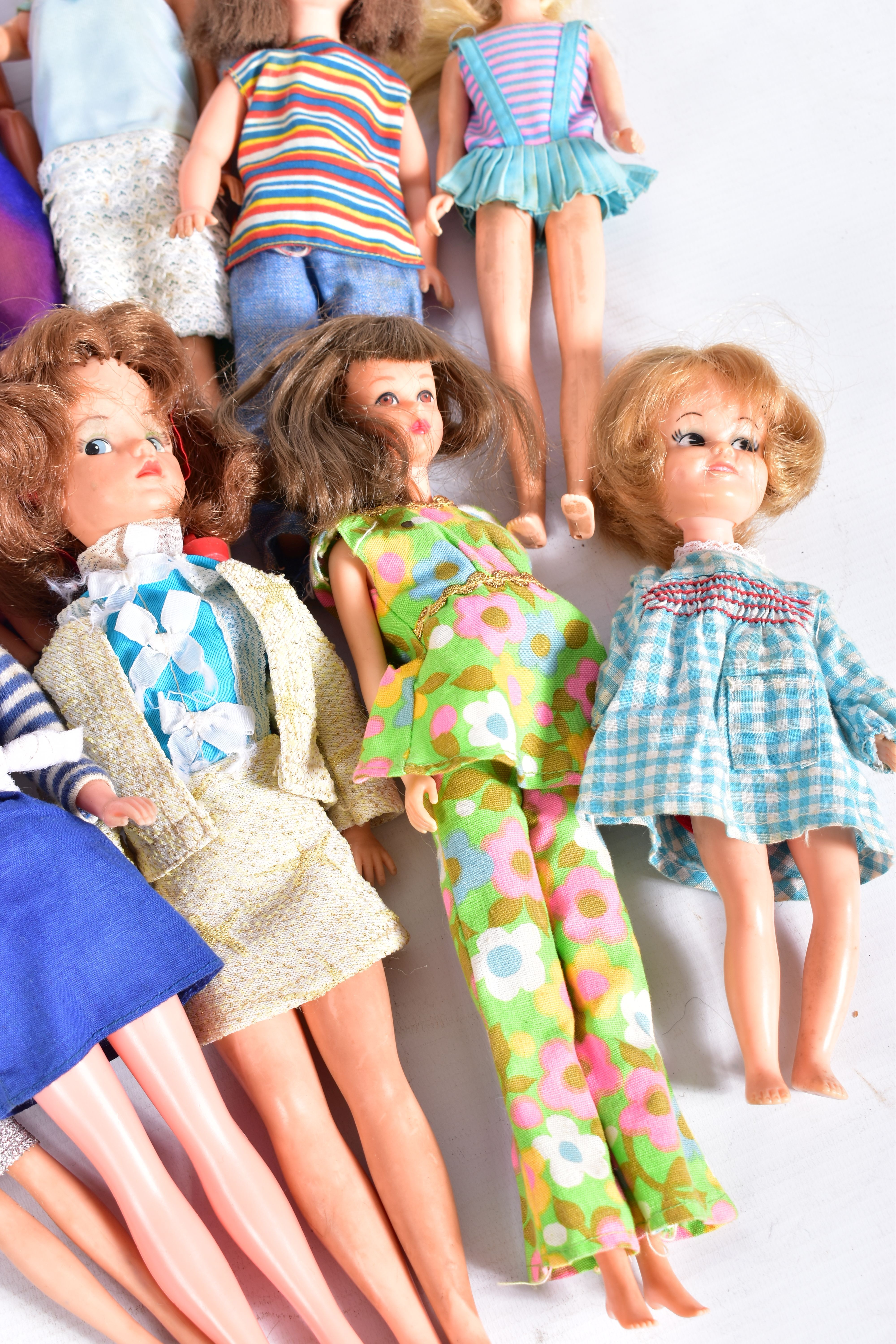 A COLLECTION OF 1960'S AND 1970'S DOLLS, to include two Pedigree Sindy dolls (one earlier version - Image 5 of 6