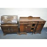 A 1940'S OAK SIDEBOARD, with three drawers, width 137cm x depth 52cm x height 103cm, and an oak