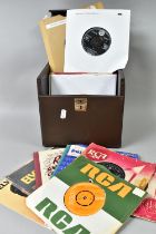 A BOX OF VINYL SINGLES BY ELVIS PRESLEY, approximately forty records, mainly plain sleeves and