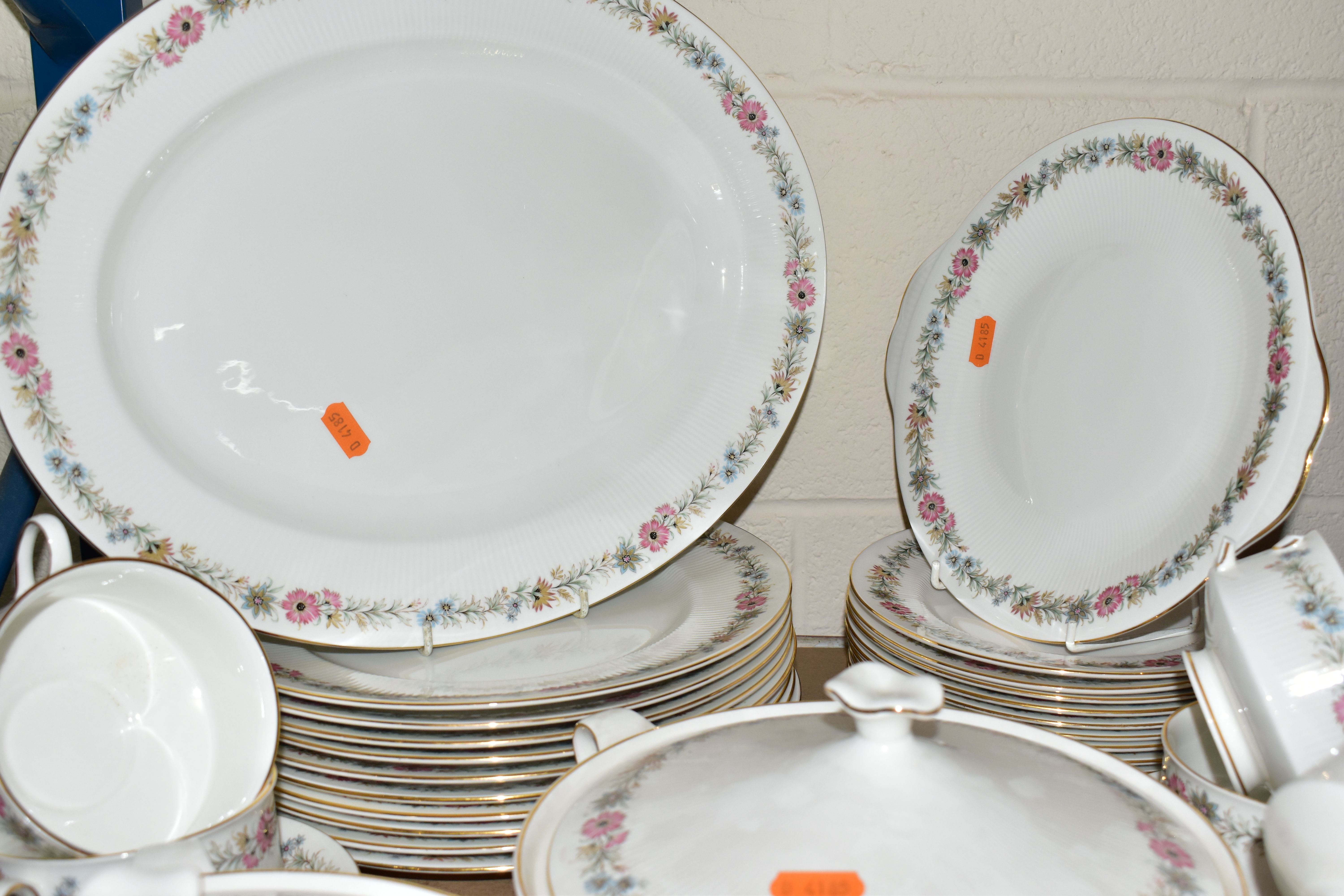 A PARAGON 'BELINDA' PATTERN DINNER SERVICE, comprising ten dinner plates, ten side plates, one bread - Image 2 of 7