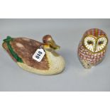A ROYAL CROWN DERBY BARN OWL PAPERWEIGHT AND A THOMAS BLAKEMORE LTD RESIN DUCK FIGURE, the