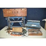 A TOOLBOX AND TRAY OF TOOLS to include metal toolbox containing screwdrivers, snips, vintage hand