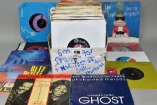 A BOX OF VINYL SINGLES, over one hundred records, mainly plain sleeves and a few picture sleeves,