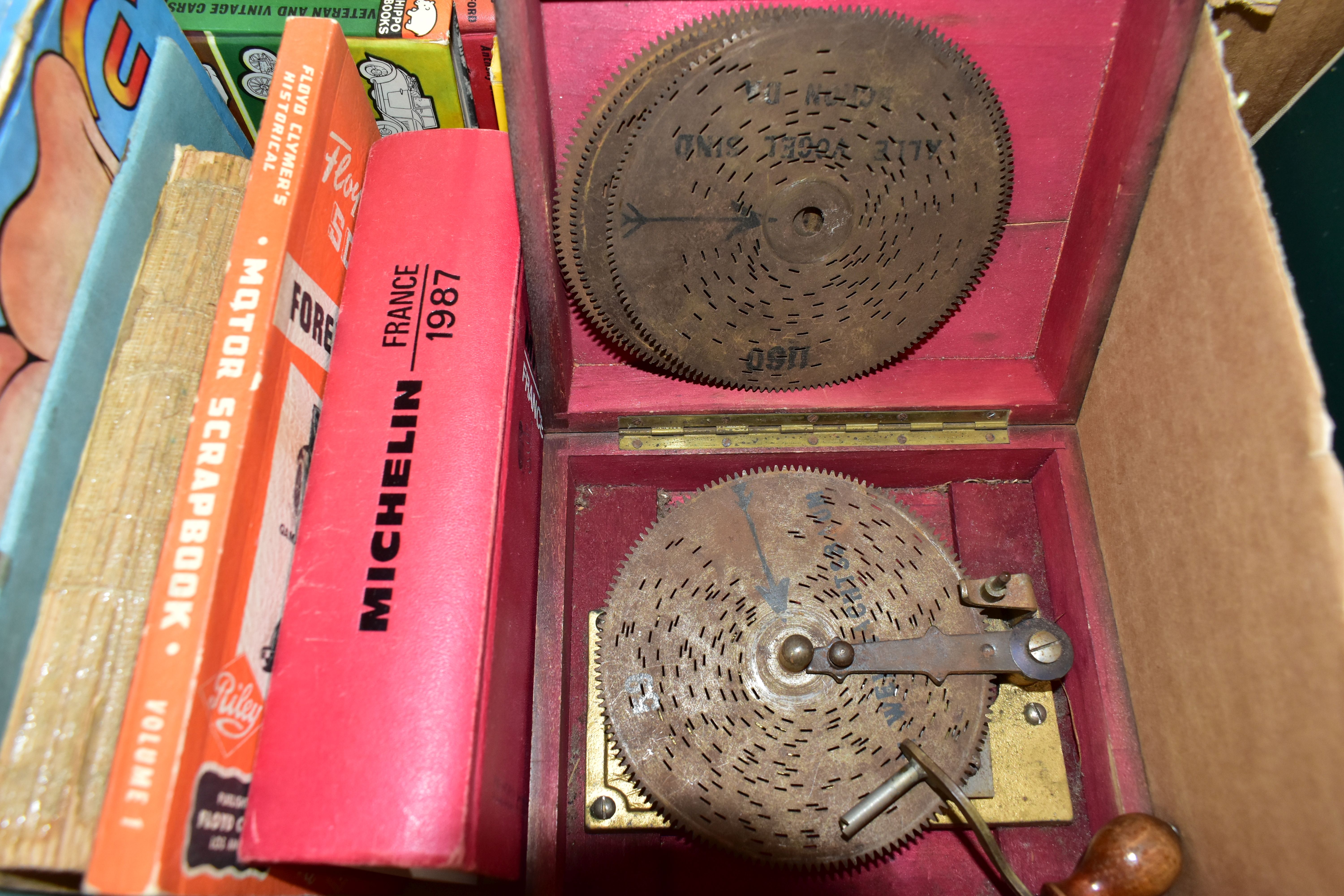 TWO BOXES OF SUNDRY ITEMS ETC, to include a Thorens music box with five discs, Batsford car pocket - Bild 6 aus 6