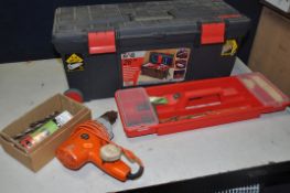 A PLASTIC TOOLBOX WITH TOOLS to include Stanley Bailey No4 plane, Thor copper hammer, quantity of