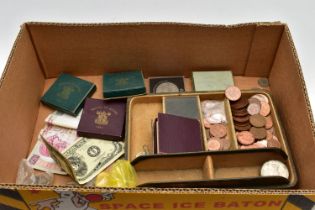 A CARDBOARD BOX CONTAINING AMOUTS OF MIXED COINAGE TO INCLUDE, a bag with euro coins, a 1909