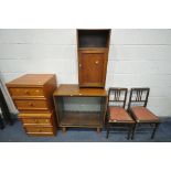 A 20TH CENTURY OAK BOOKCASE, with two sliding glass doors, width 80cm x depth 38cm x height 88cm,