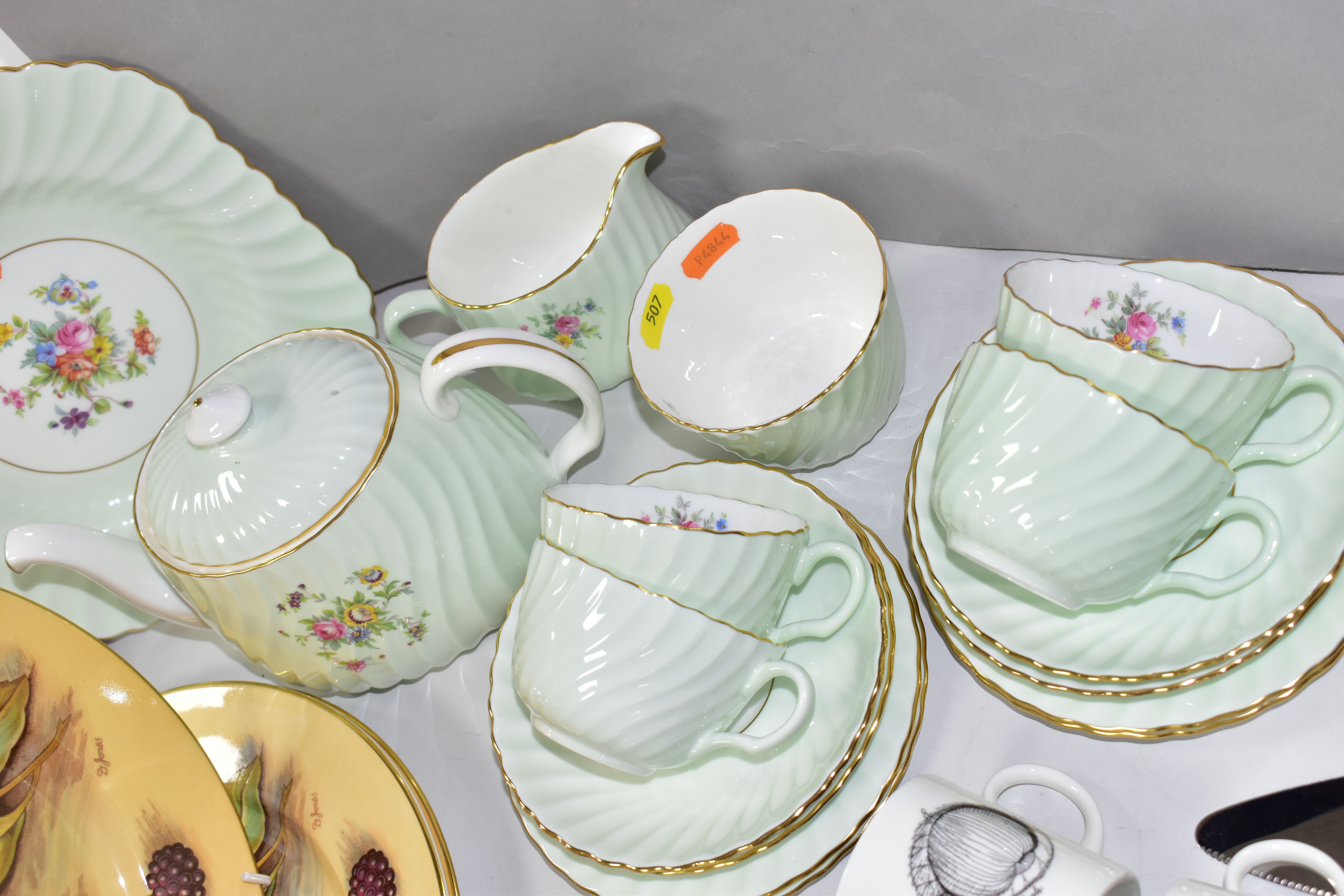 THREE AYNSLEY FRUIT DESIGN DINNER PLATES, WEDGWOOD SUSIE COOPER DESIGN COFFEE WARES, A PALE GREEN - Image 4 of 6