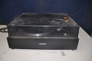 A PIONEER PL-15R TURNTABLE (condition- in good used condition) (PAT pass and powers up)