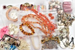 A BOX OF ASSORTED JEWELLERY, to include a stretch link polished copal amber bracelet, a coral