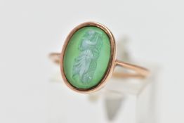 A 9CT ROSE GOLD CAMEO RING, oval green and white chalcedony cameo depicting a lady, collet set