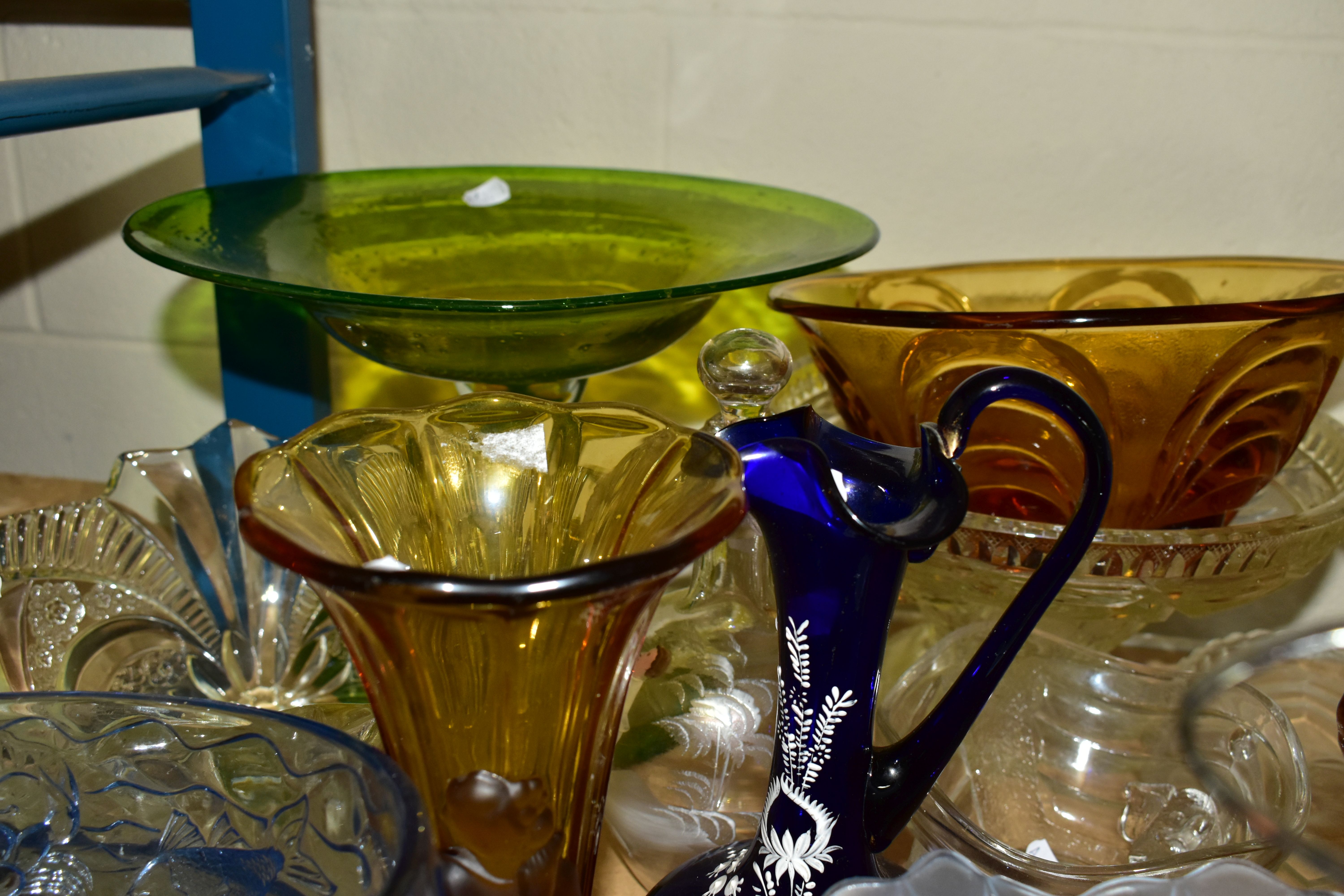 A COLLECTION OF BAGLEY GLASS AND OTHER ART DECO GLASSWARES, to include four Bagley Glass 1930s - Bild 8 aus 8