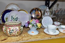 A GROUP OF COLLECTORS PLATES AND CERAMICS, comprising a Royal Worcester dish 24-6, diameter 21cm,