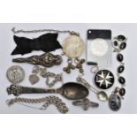 ASSORTED WHITE METAL ITEMS, to include an order of St John medallion, three white metal bracelets, a