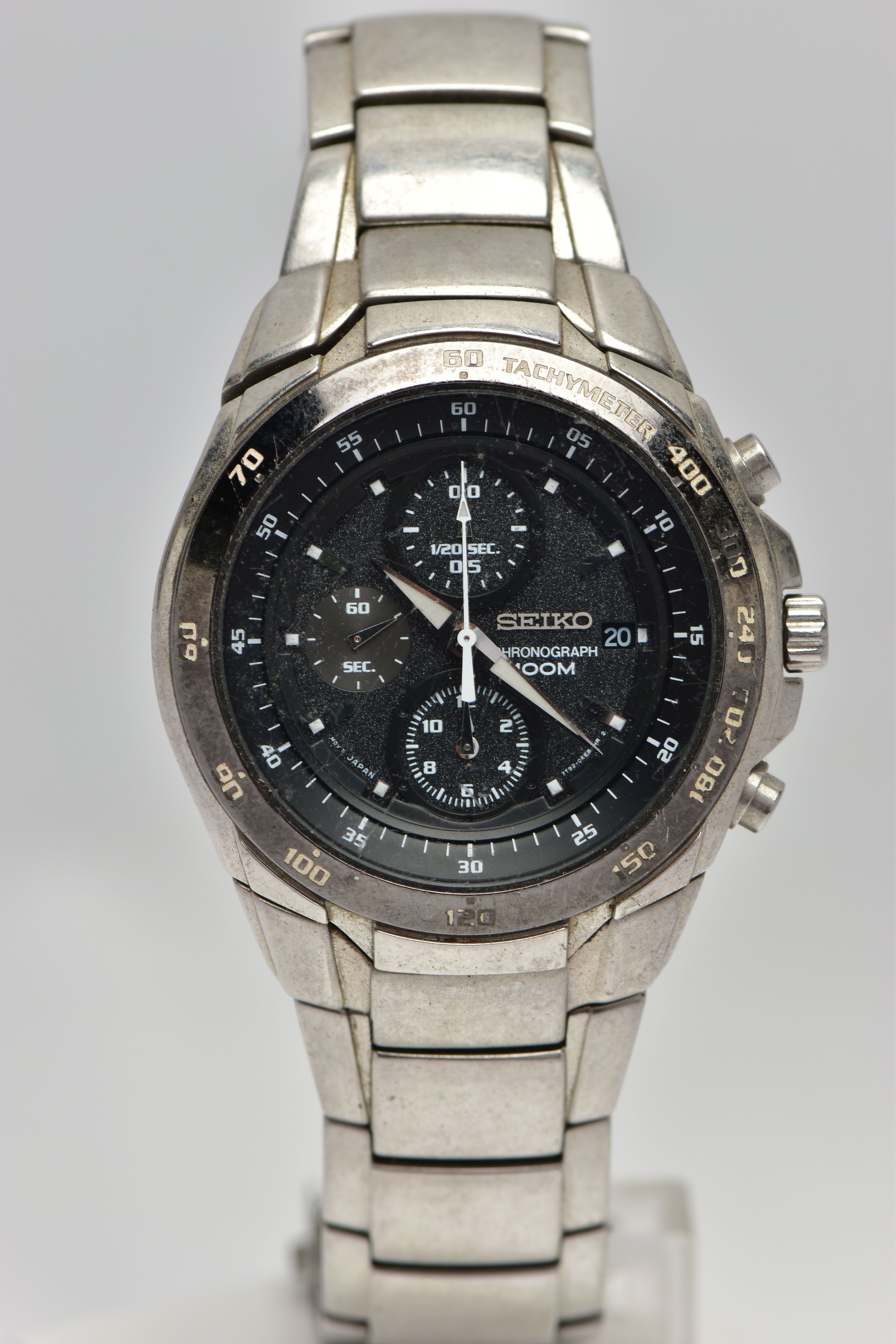 TWO GENTS WRISTWATCHES, the first a 'Seiko chronograph', round black dial, white spot markers, - Image 8 of 13