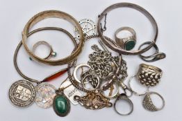 AN ASSORTMENT OF SILVER AND WHITE METAL JEWELLERY, to include two silver hinged bangles, a silver