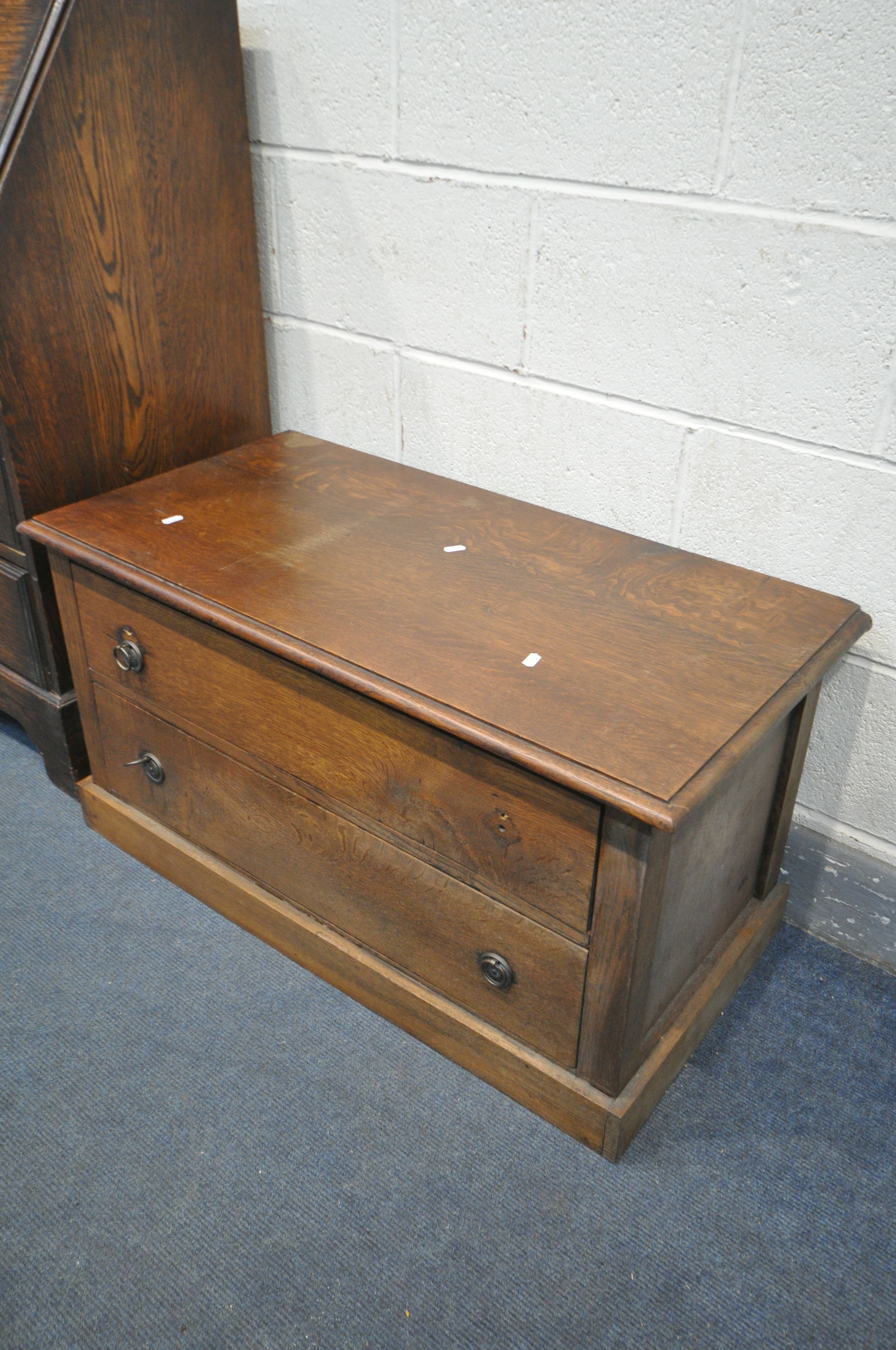 AN OAK FALL FRONT BUREAU, with fitted interior, above three graduated drawers, width 74cm x depth - Bild 3 aus 3
