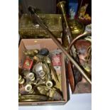 A BOX AND LOOSE METALWARES, mainly brass and copper items, to include a copper coal scuttle, a brass