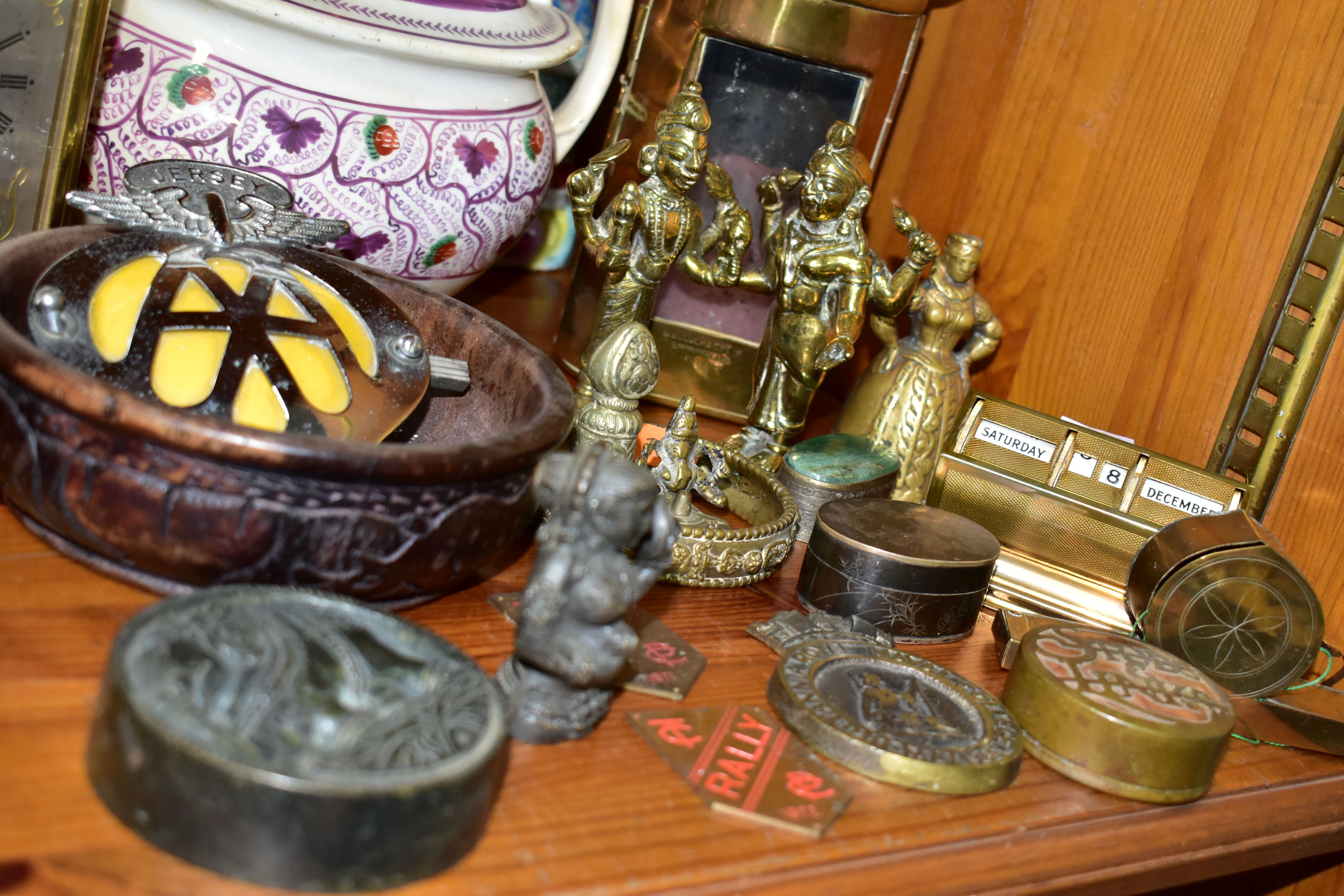 A GROUP OF METALWARES, CERAMICS AND TREEN, to include an African wooden head rest of block form, - Image 10 of 10