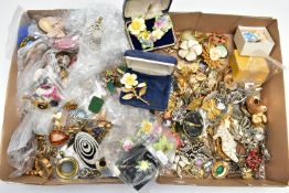 TWO BOXES OF COSTUME JEWELLERY, to include brooches, yellow and white metal chains, earrings,