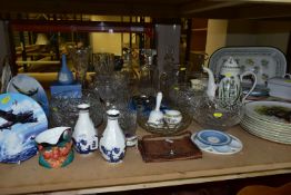 A LARGE GROUP OF CERAMICS AND CUT CRYSTAL, comprising a pair of Royal Doulton 'Real old Willow'