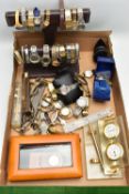 A BOX OF ASSORTED LADIES AND GENTS WRISTWATCHES WITH A WATCH STAND, with names to include '
