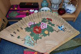 A GROUP OF ORIENTAL ITEMS, to include a cased hand mirror with bamboo decoration, a large boxed