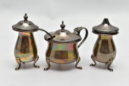 A MID 20TH CENTURY SILVER THREE PIECE CONDIMENT SET, comprising a salt shaker and pepperette, each