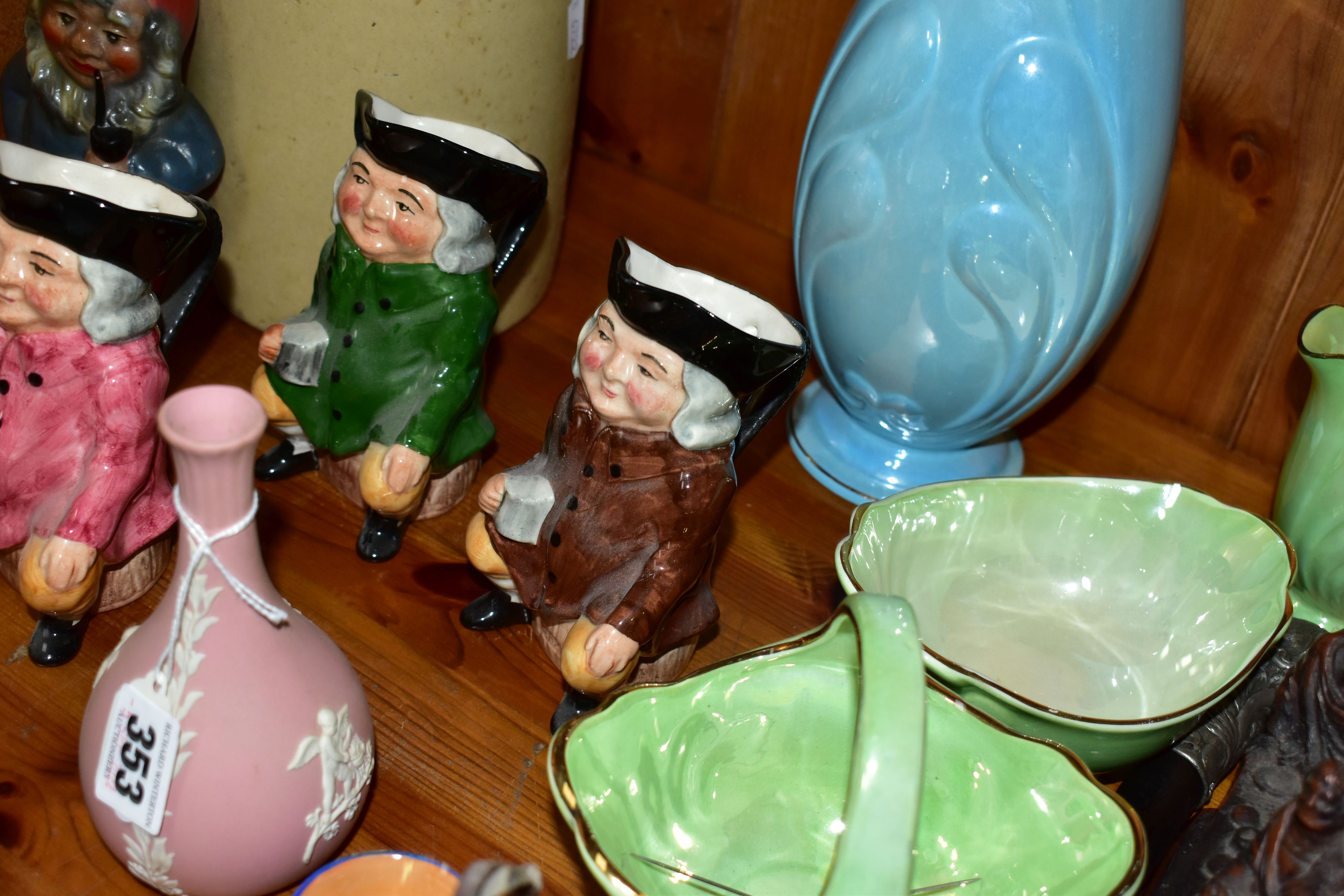 A GROUP OF CHARACTER, TOBY JUGS AND OTHER CERAMICS, ETC, including a pink Wedgwood jasperware bud - Image 5 of 9