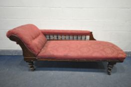 AN EDWARDIAN WALNUT CHAISE LONGUE, length 183cm x depth 64 (condition:-distressed due to condition