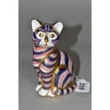 A ROYAL CROWN DERBY CAT PAPERWEIGHT, height 13cm, first quality with gold stopper, dated 1992 (1) (