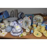 A QUANTITY OF WEDGWOOD PETER RABBIT ITEMS TOGETHER WITH WEDGWOOD TEAWARES, to include two