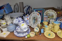 A QUANTITY OF WEDGWOOD PETER RABBIT ITEMS TOGETHER WITH WEDGWOOD TEAWARES, to include two