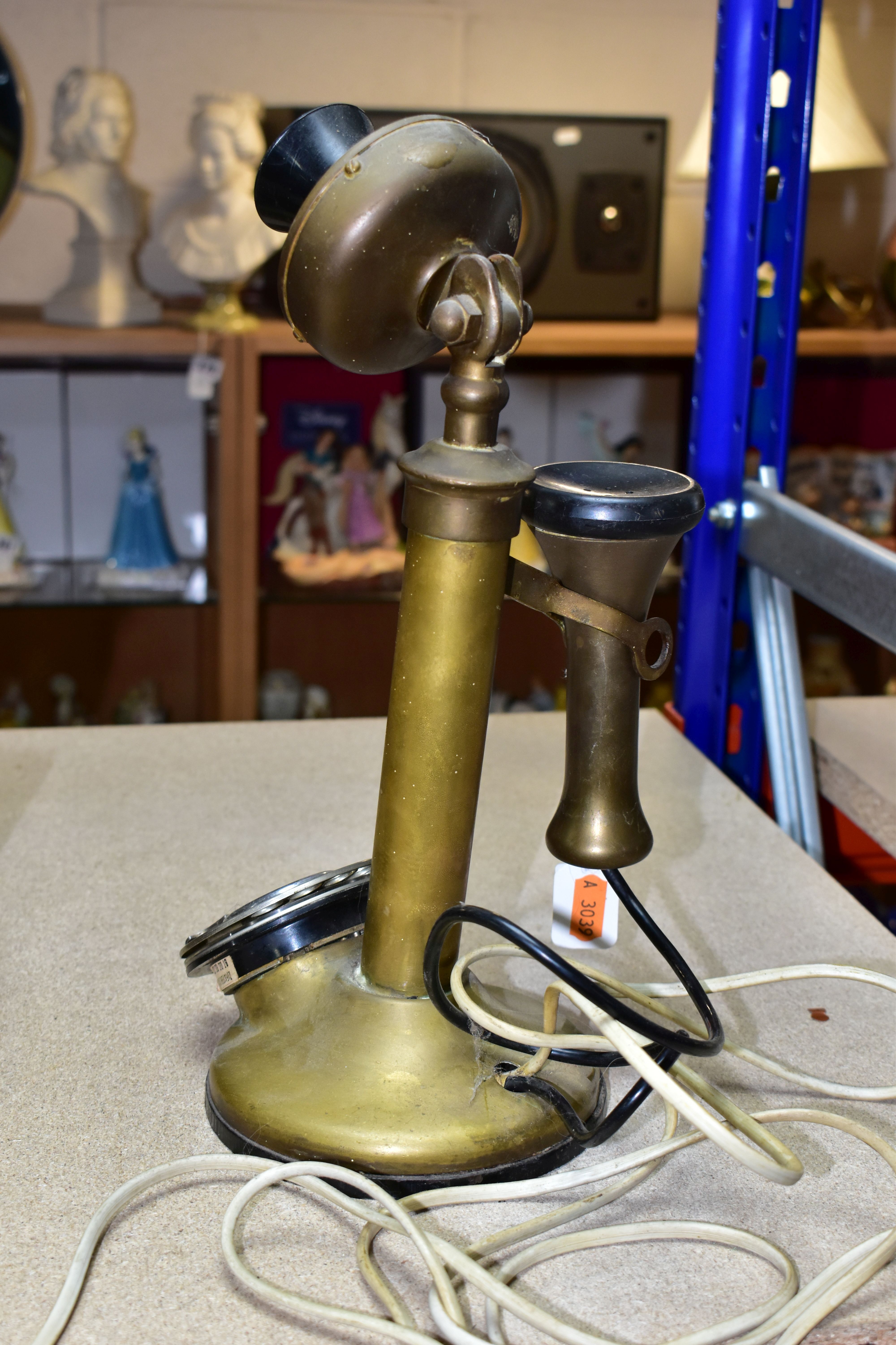 A BRASS VINTAGE STYLE CANDLESTICK TELEPHONE, plug in BT phone- BT-QC-BS 222 , 84/1 on base, (not - Image 3 of 7