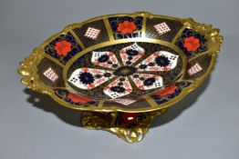 A ROYAL CROWN DERBY OLD IMARI 1128 SOLID GOLD BAND TALL OVAL COMPORT, heavily gilded with acorn