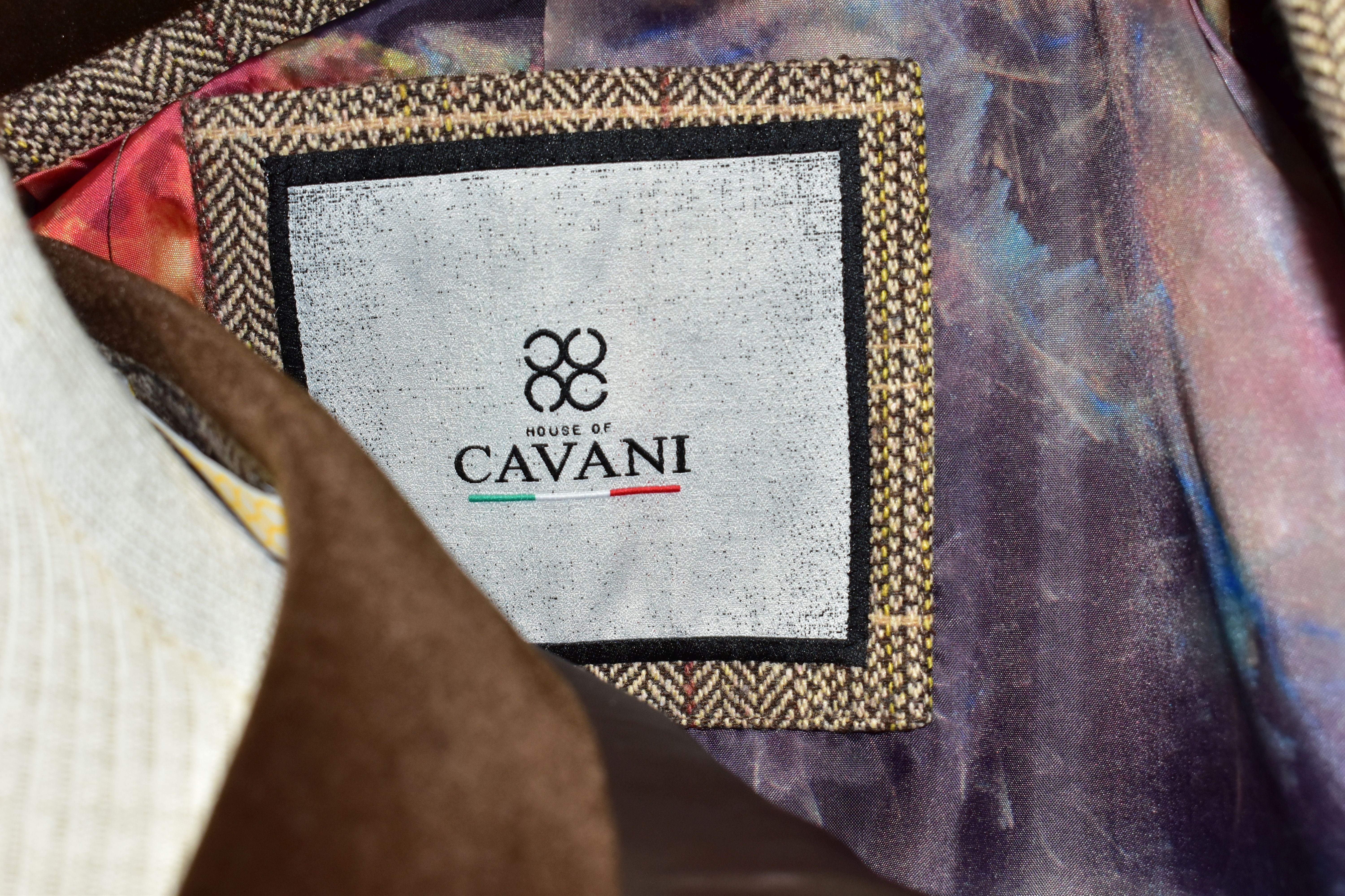 A HOUSE OF CAVANI THREE PIECE SUIT, comprising jacket, trousers and waist coat in a brown tweed- - Image 8 of 8