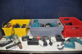 A LARGE QUANTITY OF DRILLS,BATTERYS AND CHARGERS to include brands such as Bosch, Makita, Dremmel
