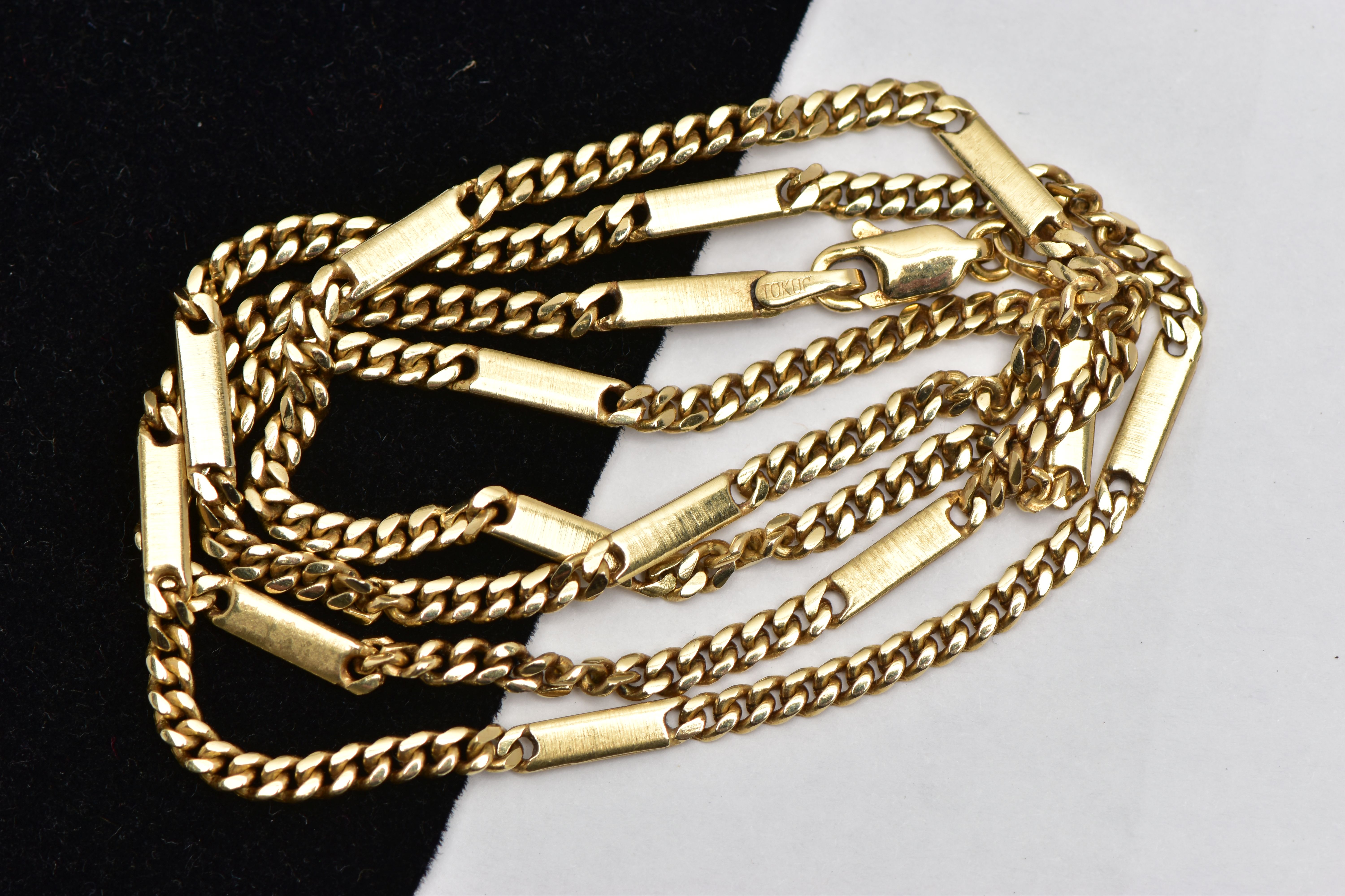 A YELLOW GOLD NECKLACE, designed as a fancy link chain, with plain polished links interspaced by - Image 2 of 3