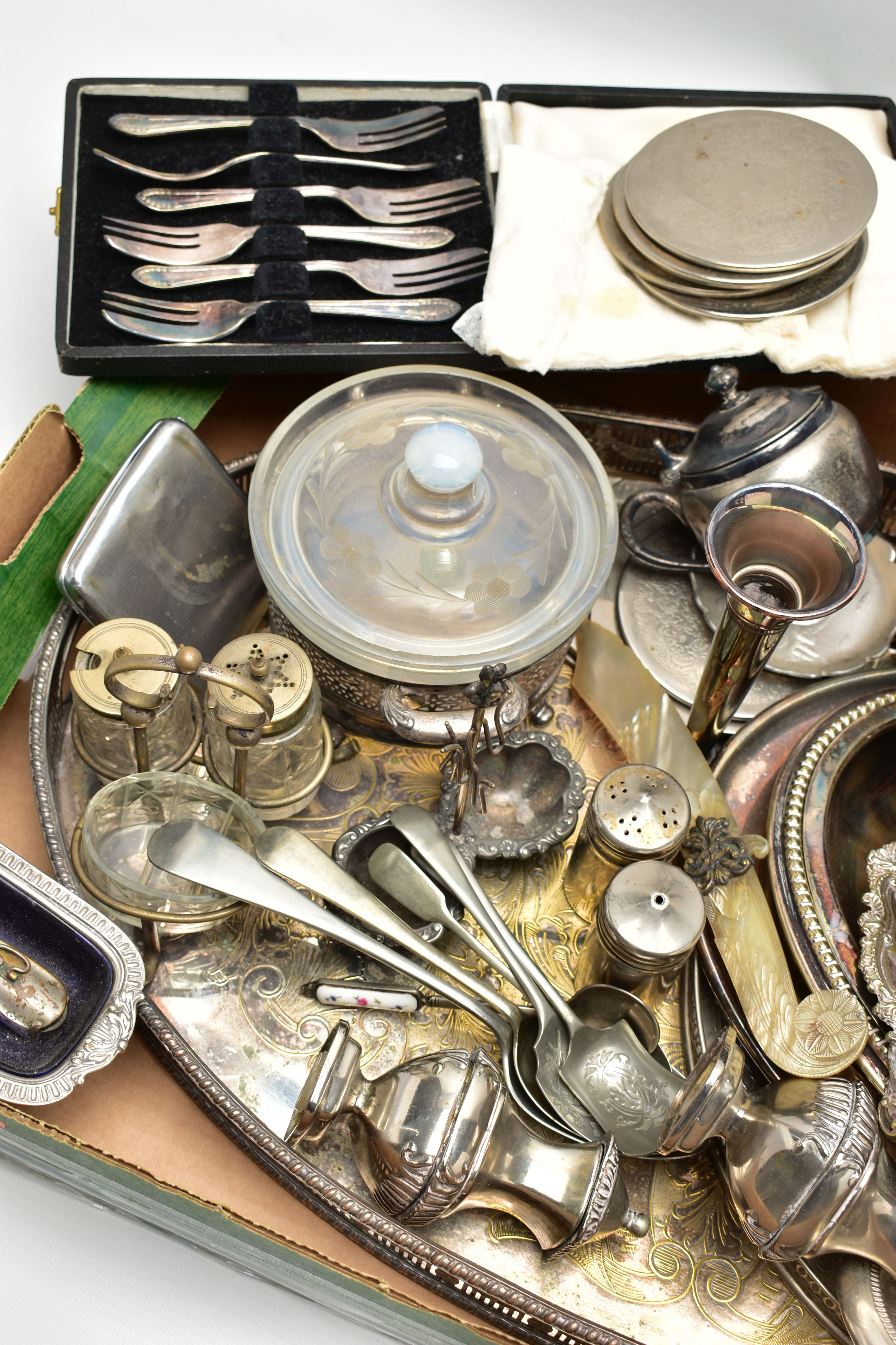 A BOX OF ASSORTED WHITE METAL, to include a selection of trays, coasters, compacts, candle sticks - Image 2 of 3