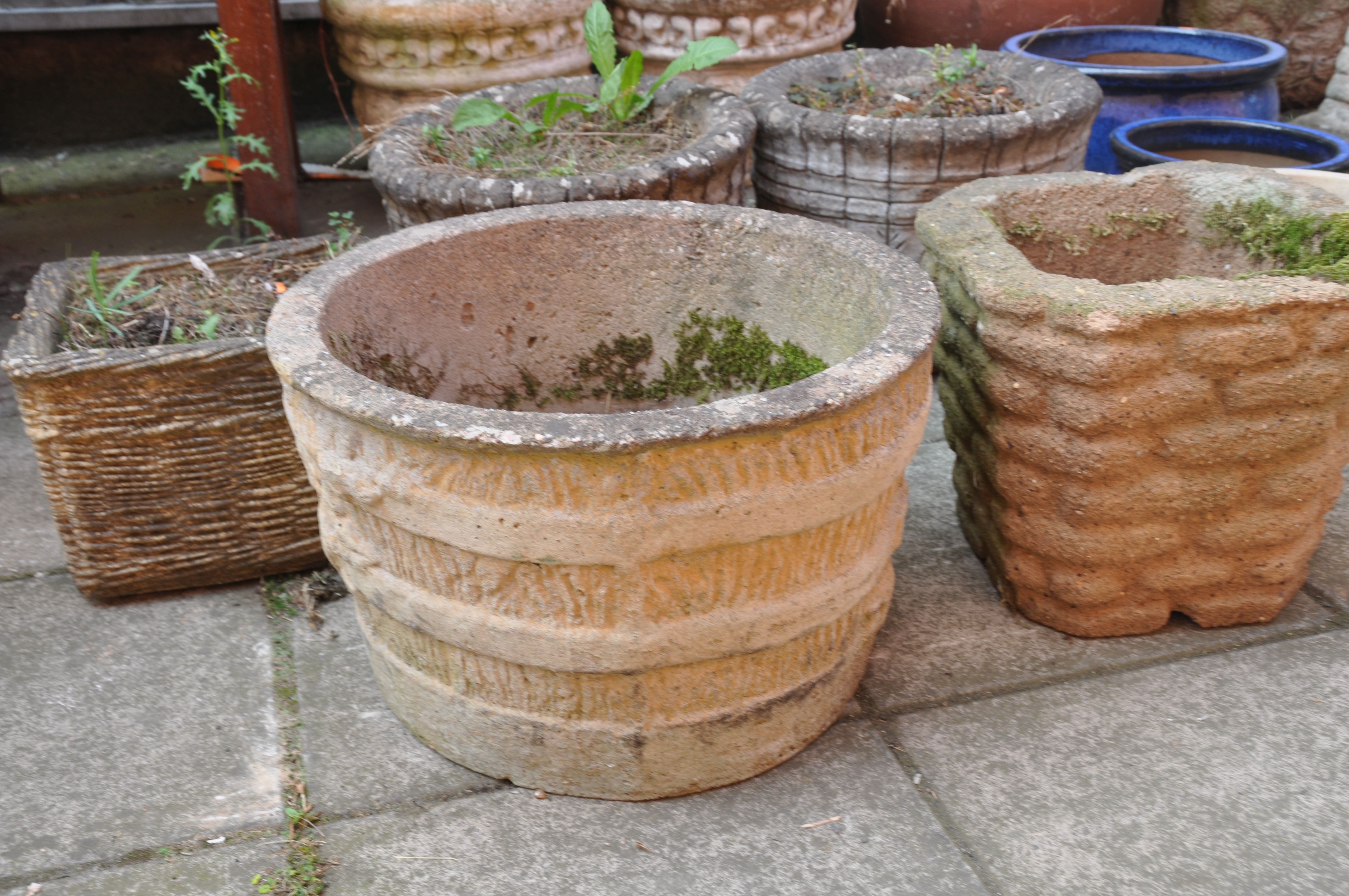 A PAIR OF COMPOSITE GARDEN PLANTERS with barrel effect detailing diameter 38cm height 39cm, and - Image 2 of 4