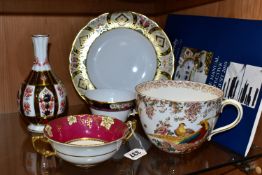 FIVE PIECES OF ROYAL CROWN DERBY PORCELAIN, comprising a twin handled Vine soup bowl, green