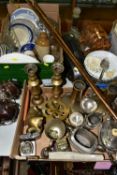 TWO BOXES AND LOOSE SUNDRY ITEMS ETC, to include a pair of Japanese style brass vases decorated with
