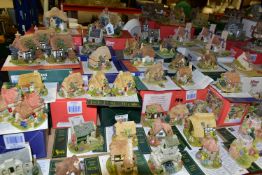 A LARGE COLLECTION OF LILLIPUT LANE SCULPTURES FROM BRITISH, NORTH, IRISH, SCOTTISH, DUTCH AND