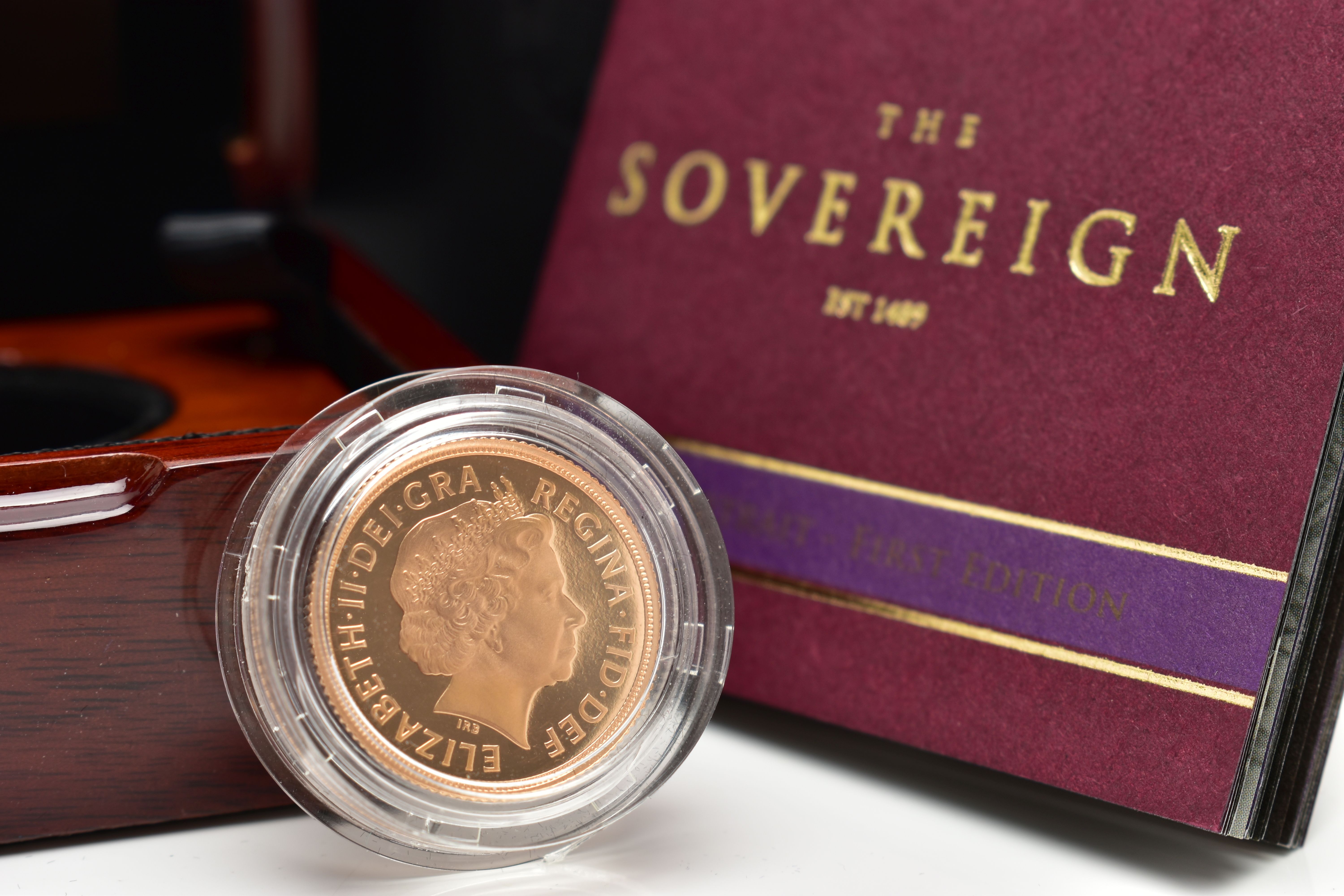 2015 GOLD PROOF SOVEREIGN, ROYAL MINT IN BOX OF ISSUE, COA no.0974 - Image 2 of 2