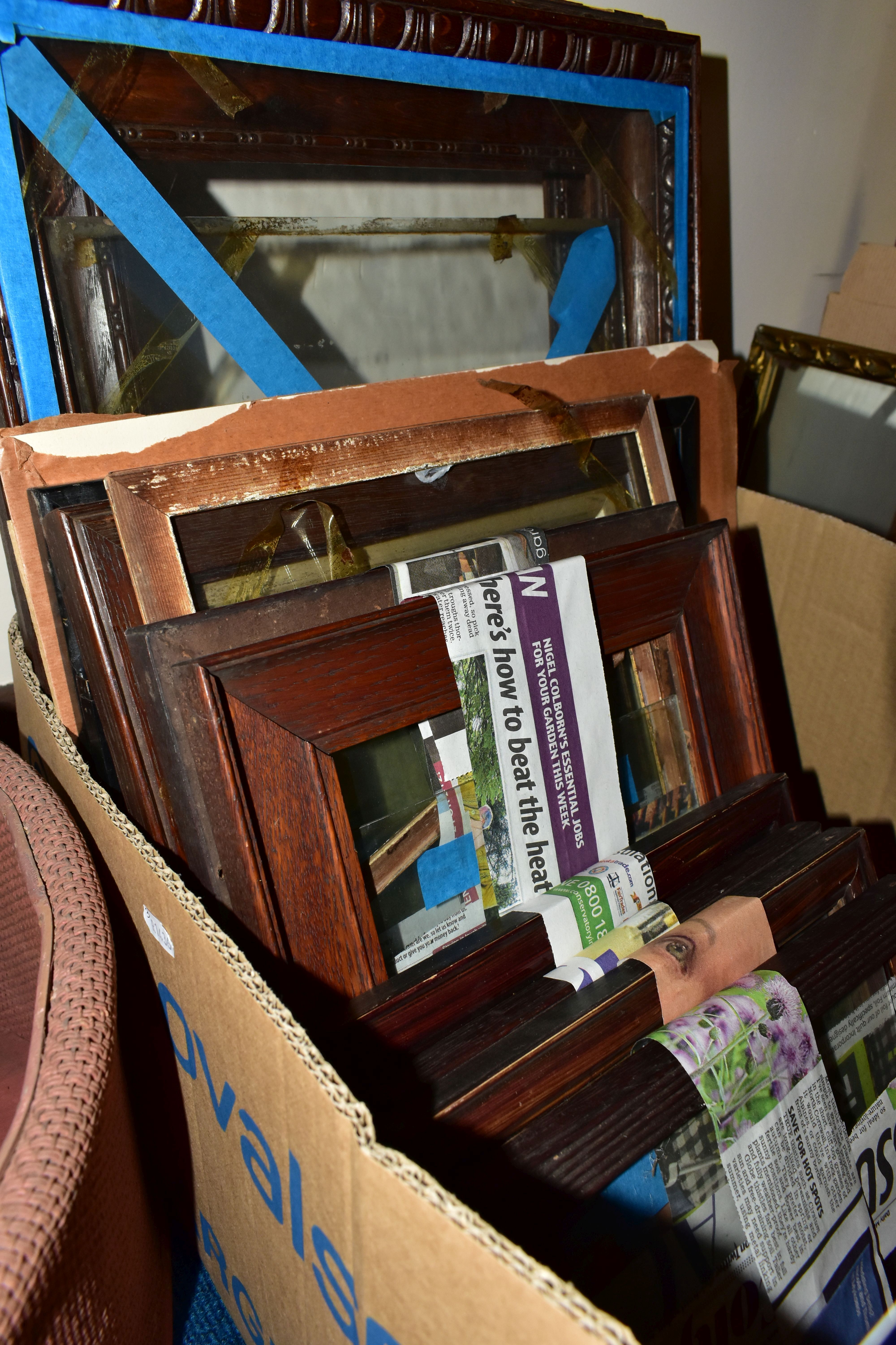 FOUR BOXES OF PICTURE FRAMES AND ASSORTED SUNDRIES, to include a set of Denmark stainless steel - Image 6 of 7