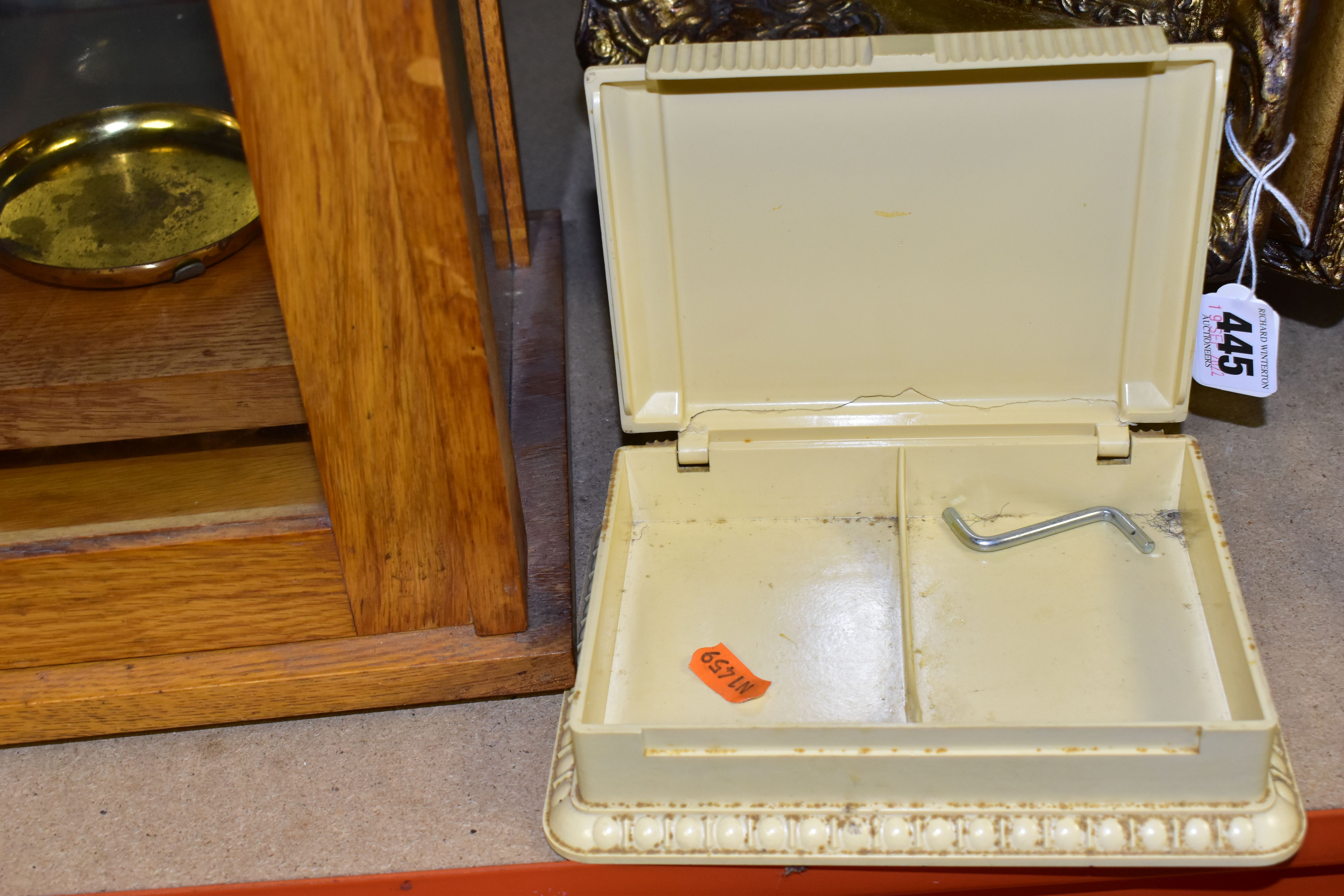 A CASED SET OF PHILIP HARRIS LTD OF BIRMINGHAM SCIENTIFIC BALANCE SCALES, AN OIL PAINTING AND SUNDRY - Image 3 of 6