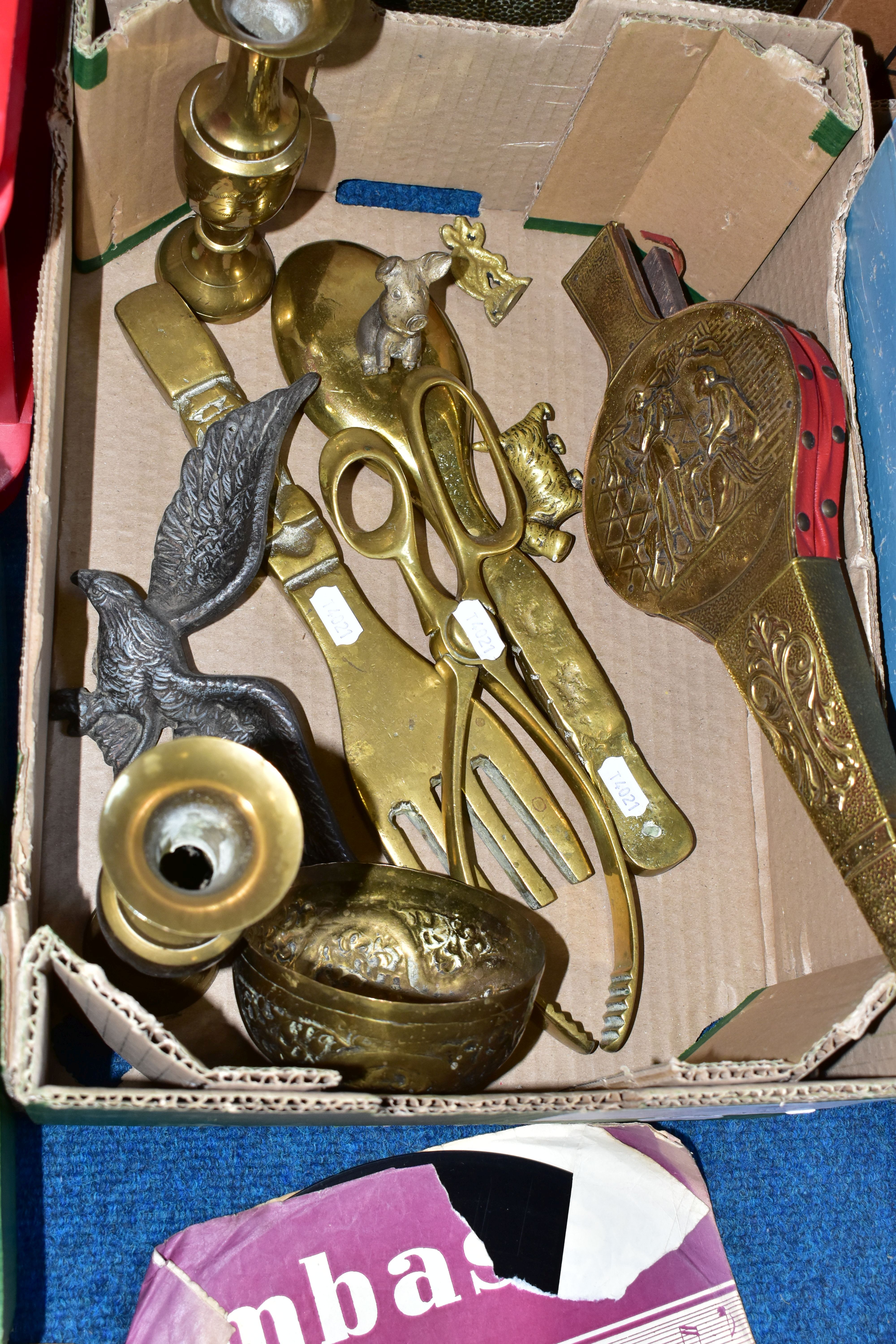 THREE BOXES OF BRASSWARE, 78 RECORDS AND DIECAST CARS, to include a collection of diecast cars and - Image 2 of 5