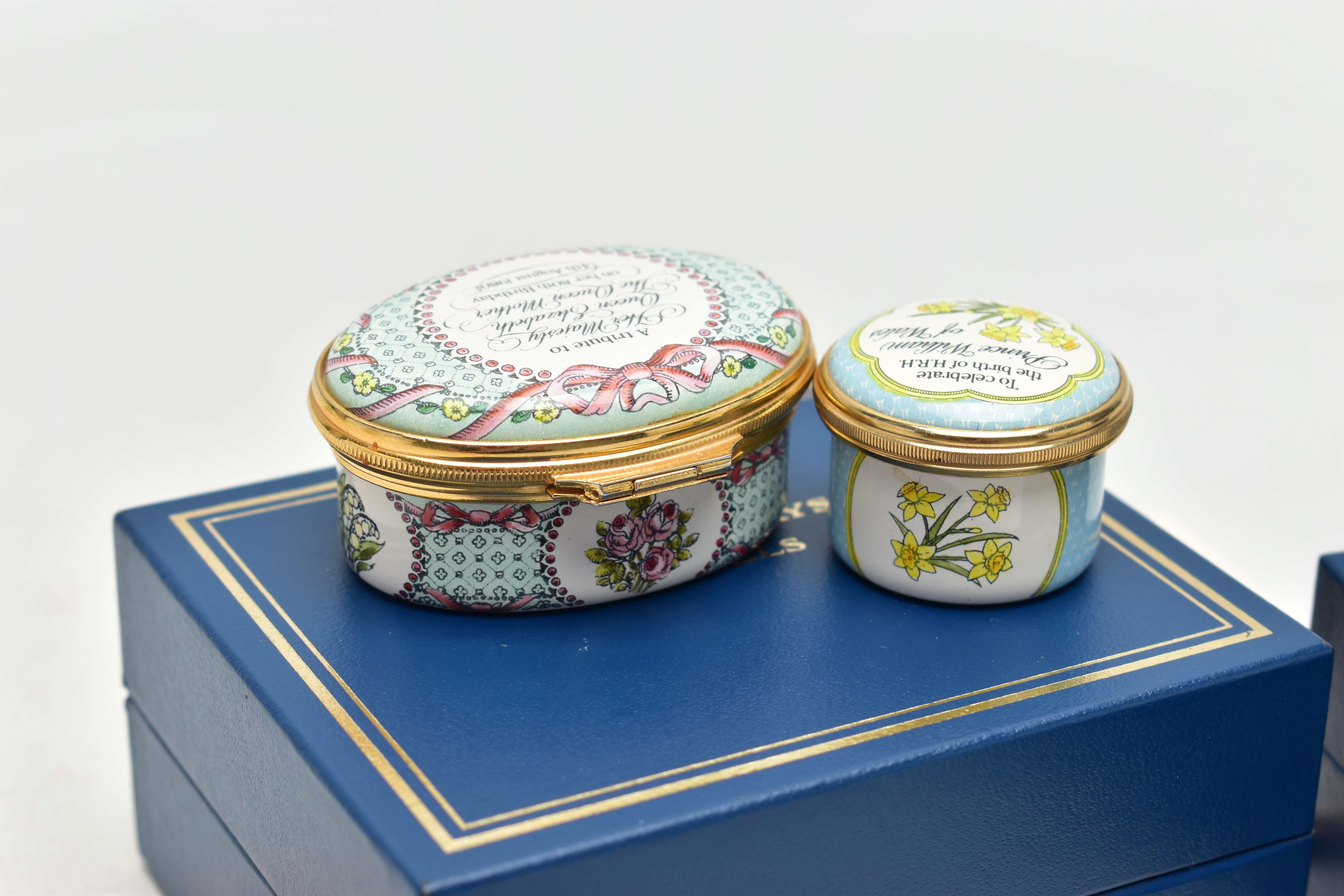 TWO HALCYON DAYS ENAMEL TRINKET BOXES, the first to commemorate Queen Elizabeth the Queen Mother - Image 3 of 3